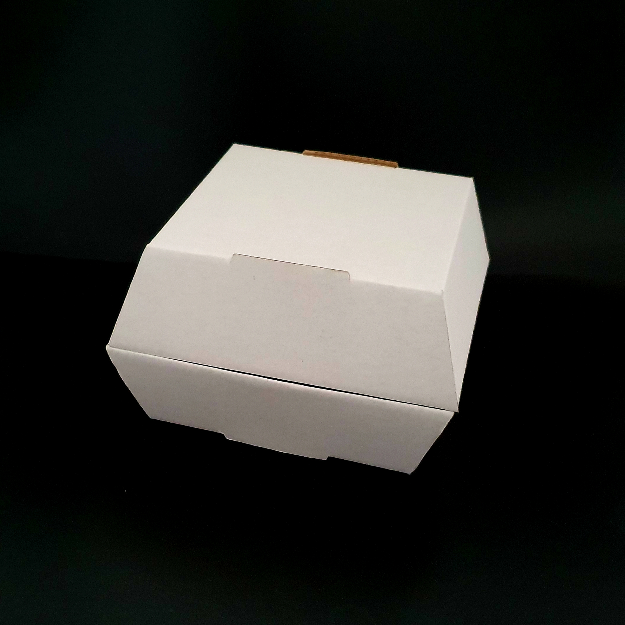 BOX hamburger 130x130x110 biely 50ks